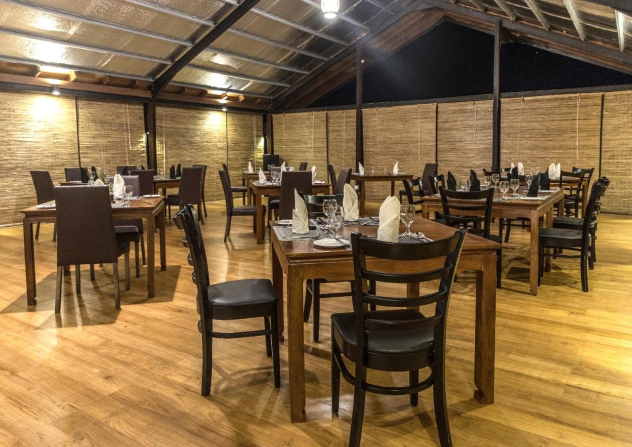 Manthila Hotel Anuradhapura Dış mekan fotoğraf