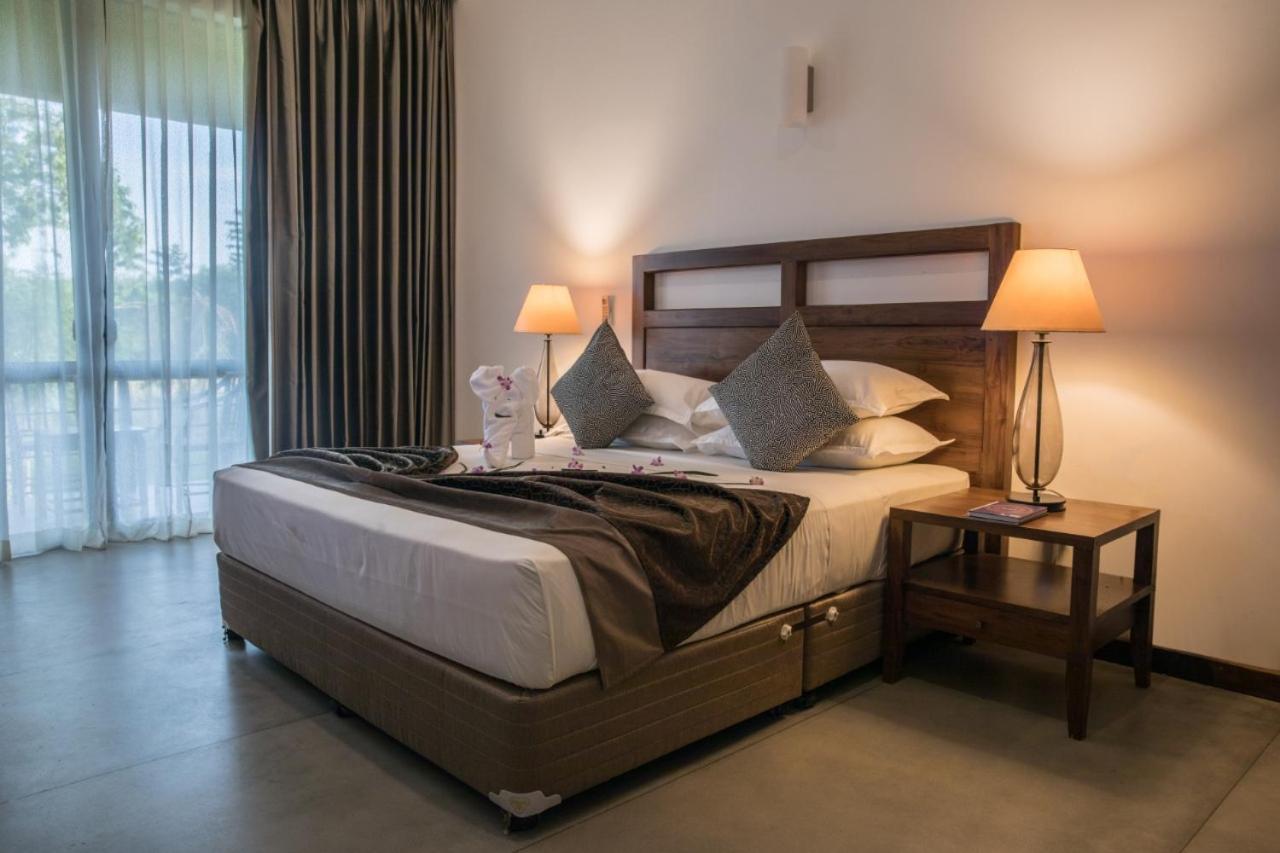 Manthila Hotel Anuradhapura Dış mekan fotoğraf