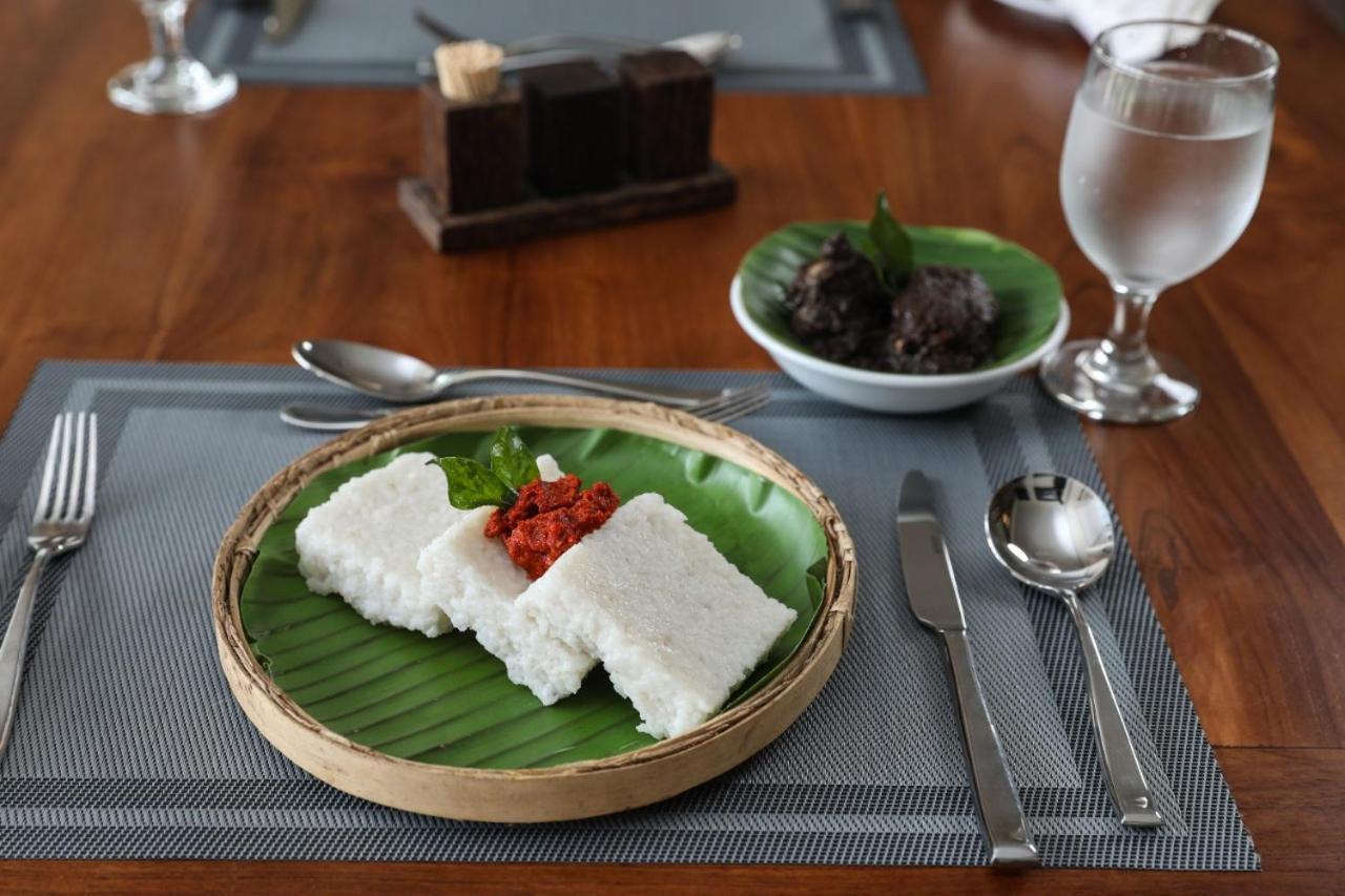 Manthila Hotel Anuradhapura Dış mekan fotoğraf