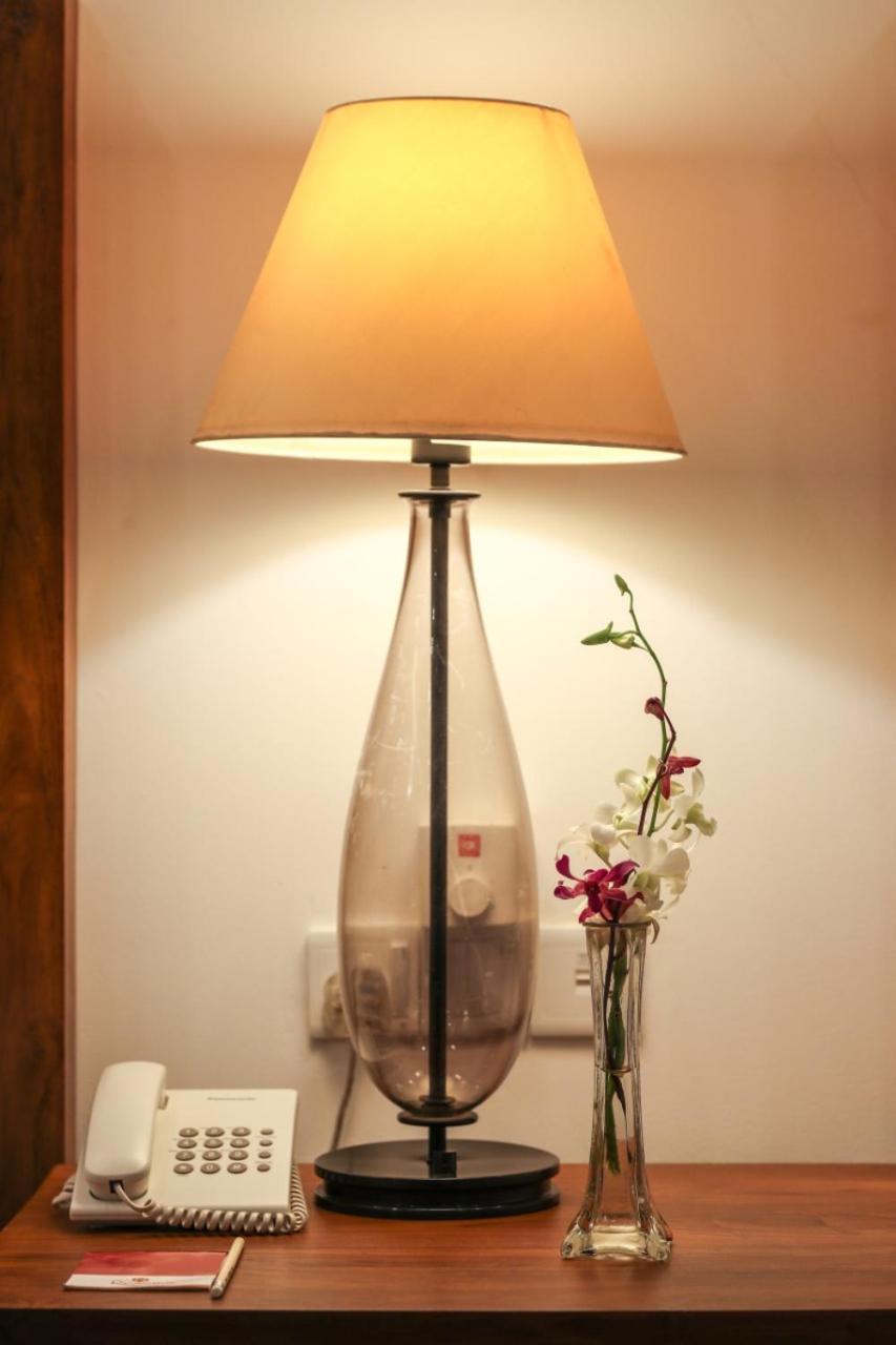 Manthila Hotel Anuradhapura Dış mekan fotoğraf